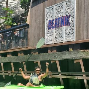 Meet your Posher, Raúl josé